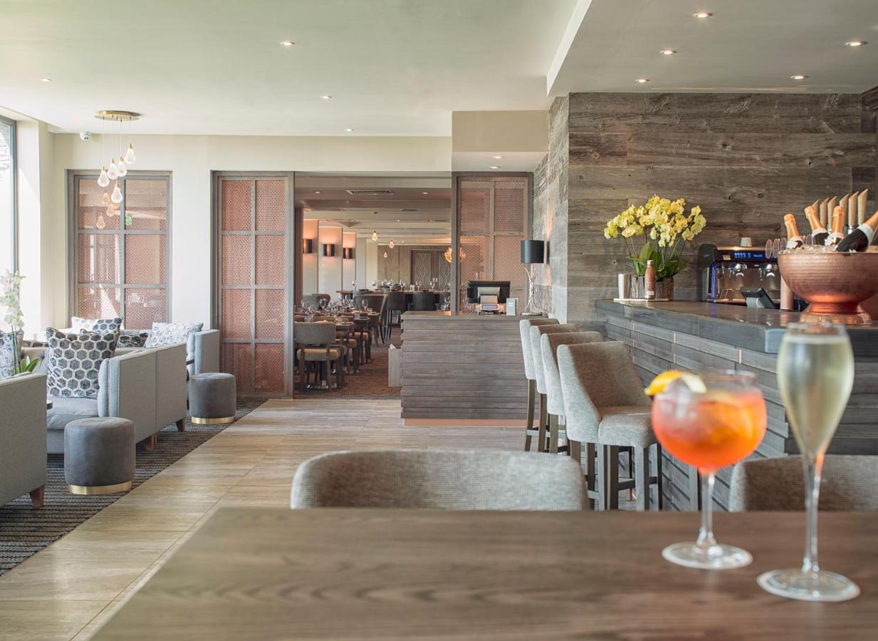Boulevard Hotel Blackpool Esterno foto The bar at the hotel