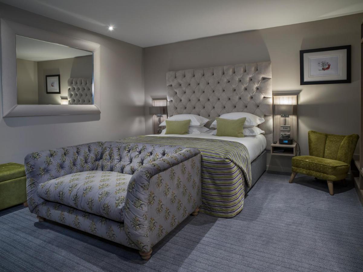 Boulevard Hotel Blackpool Esterno foto A bedroom at The Midland