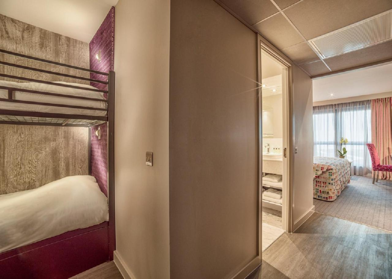 Boulevard Hotel Blackpool Esterno foto Family room